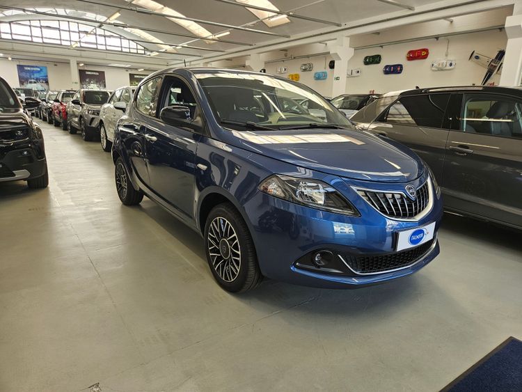 Ypsilon III 